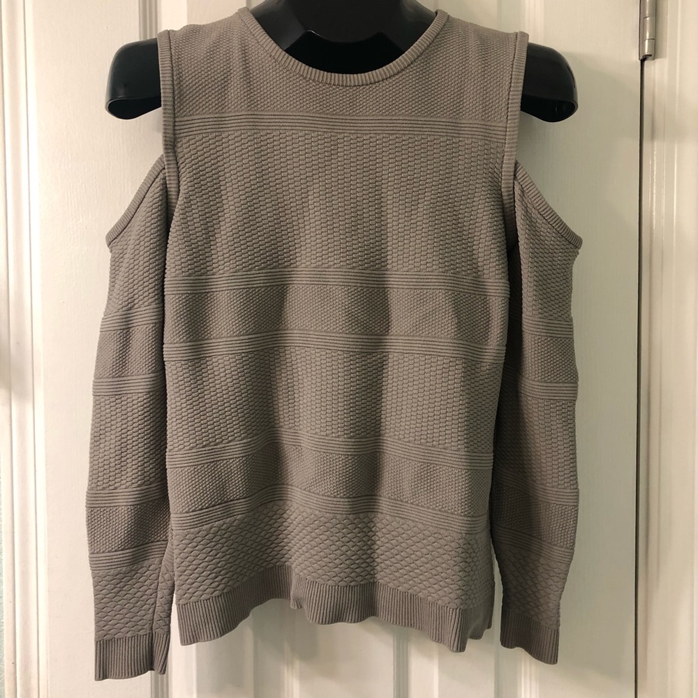 Nicole Miller Artelier Cold Shoulder Top XS